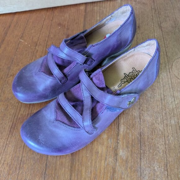 Portofino Purple Heels - Picture 1 of 4